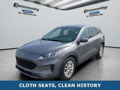 Used 2021 Ford Escape SE FWD image 1