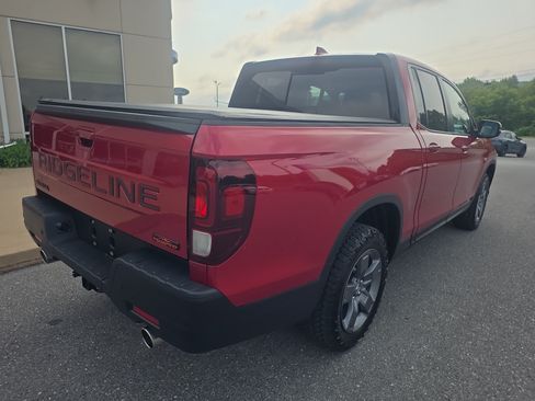 Used 2024 Honda Ridgeline TrailSport image 5