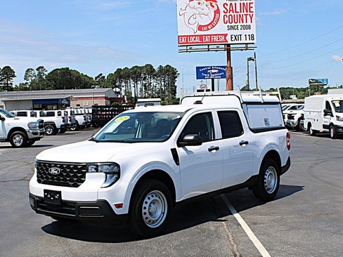 Used 2025 Ford Maverick XL w/ Equipment Group 102A AWD/4WD image 3
