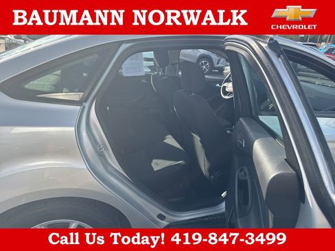 Used 2018 Ford Focus SE image 16