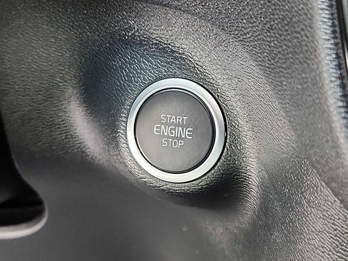 Used 2026 Volvo XC40 B5 Ultra image 23