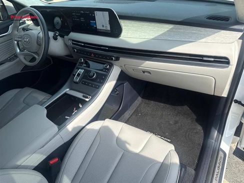 Used 2025 Hyundai Palisade Calligraphy FWD image 13