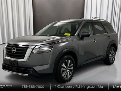 Certified 2022 Nissan Pathfinder SL