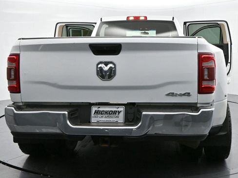 Used 2020 RAM 3500 Tradesman w/ Chrome Appearance Group AWD/4WD image 34