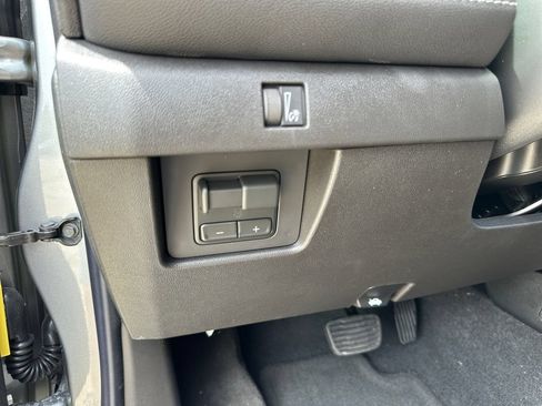New 2026 Chevrolet Colorado LT w/ LT Convenience Package AWD/4WD image 17