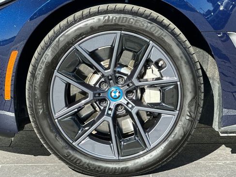Used 2023 BMW i4 eDrive35 w/ Premium Package image 31