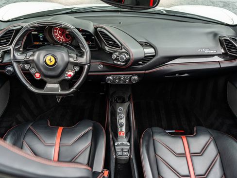 Used 2017 Ferrari 488 Spider image 4