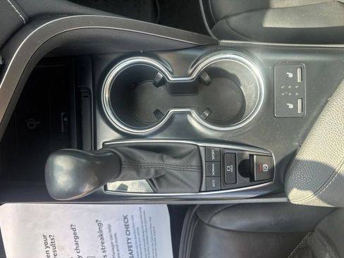 Used 2020 Toyota Camry XSE w/ 4 Season Floor Mat Package FWD image 18