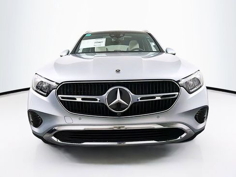 New 2026 Mercedes-Benz GLC 300 4MATIC image 2