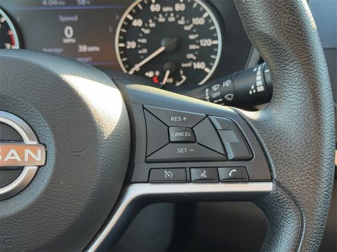 Used 2024 Nissan Altima 2.5 SV image 22