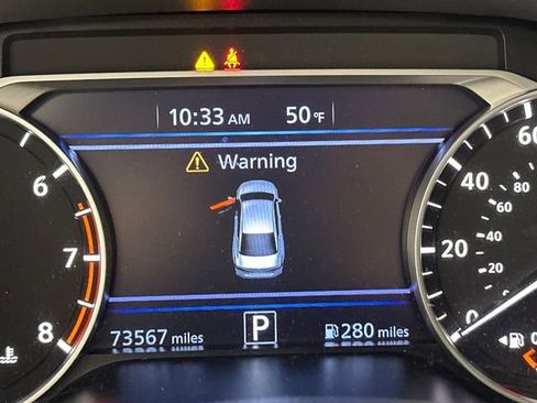 Used 2023 Nissan Altima 2.5 SR w/ SR Premium Package image 18