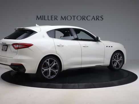 Used 2019 Maserati Levante Trofeo AWD/4WD image 7
