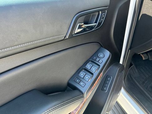 Used 2020 Chevrolet Tahoe Premier w/ RST 6.2L Performance Edition RWD image 23