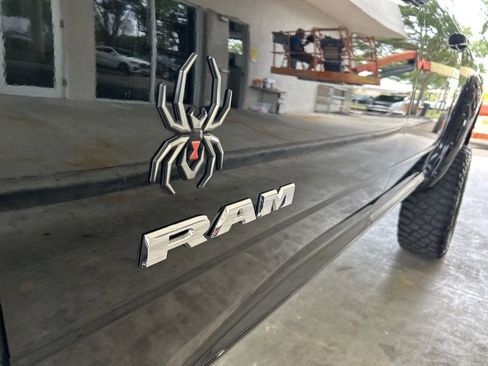 Used 2023 RAM 2500 Limited AWD/4WD image 17