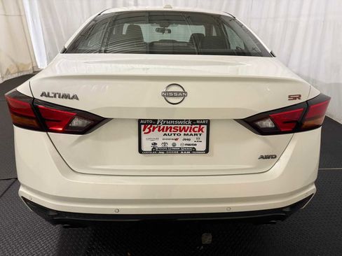 Used 2024 Nissan Altima 2.5 SR image 16