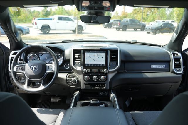 Used 2022 RAM 1500 Big Horn AWD/4WD image 26