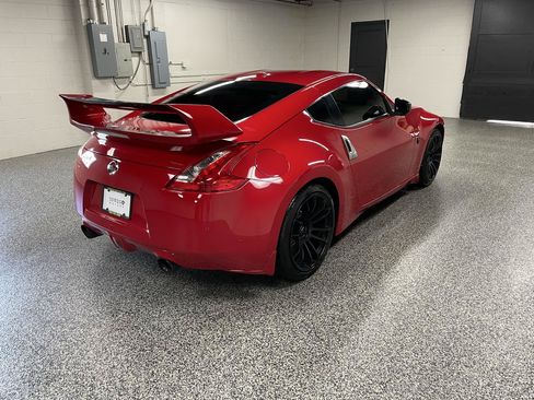 Used 2014 Nissan 370Z Touring w/ Sport Package RWD image 5