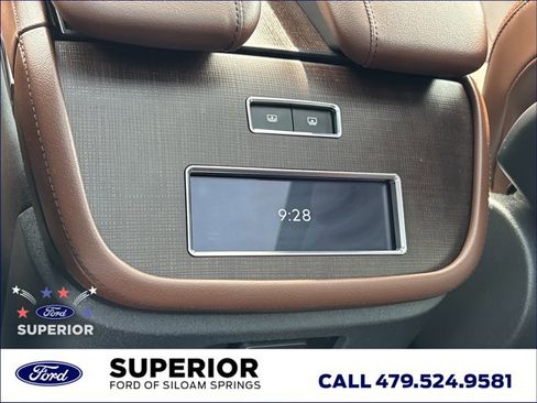 Used 2025 Lincoln Navigator Reserve AWD/4WD image 21