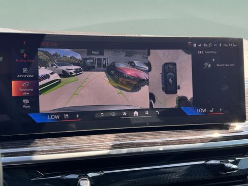 Used 2026 BMW X5 xDrive50e w/ M Sport Package image 15