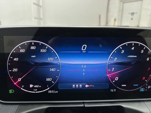 Used 2025 Mercedes-Benz C 300 Sedan image 12