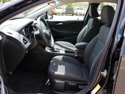 Certified 2018 Chevrolet Cruze LT FWD image 8