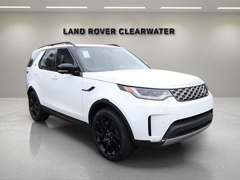 New 2025 Land Rover Discovery S image 7