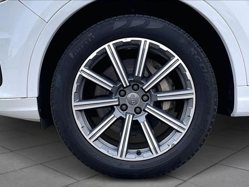 Used 2019 Audi Q7 3.0T Premium Plus w/ Premium Plus Package image 8