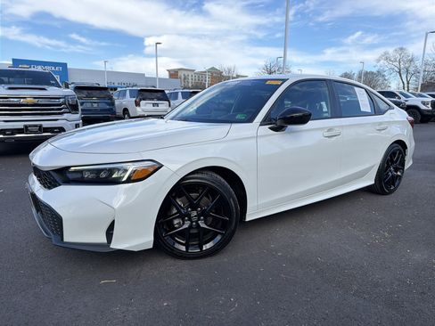 Used 2025 Honda Civic Sport image 5