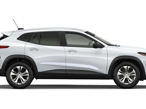 New 2026 Chevrolet Trax LS image 5