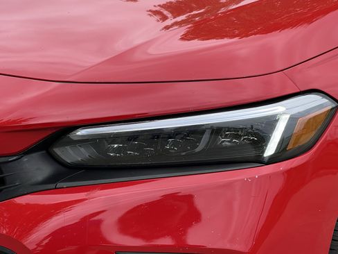 Used 2022 Honda Civic Sport image 7