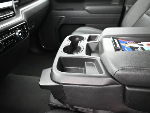 Used 2025 GMC Sierra 1500 SLT RWD image 13