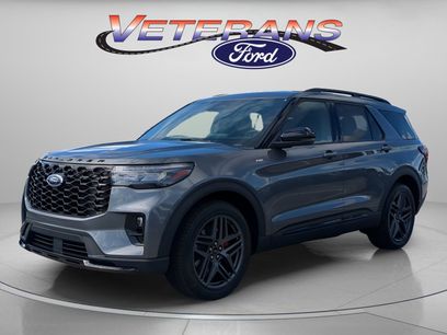 New 2025 Ford Explorer ST-Line w/ Premium Package