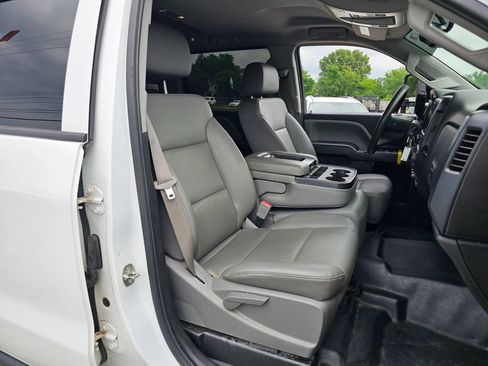 Used 2016 Chevrolet Silverado 3500 2WD Crew Cab image 7
