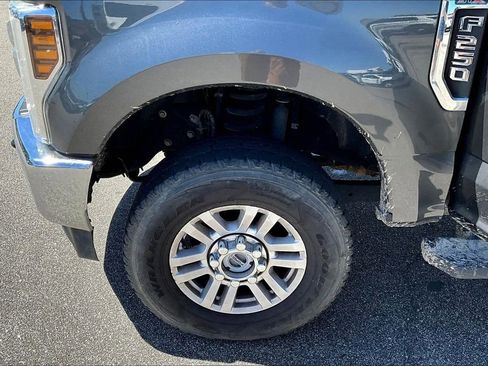 Used 2018 Ford F250 XL w/ STX Appearance Package AWD/4WD image 9