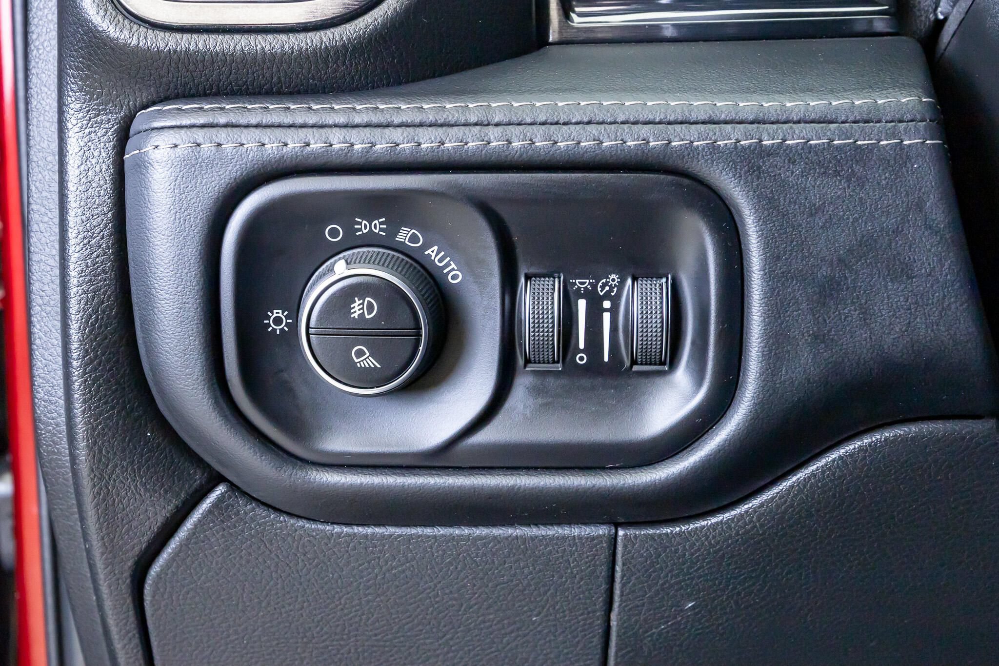 Used 2023 RAM 2500 Limited AWD/4WD image 19