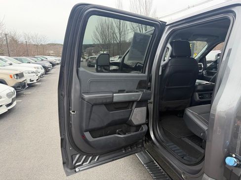 Used 2023 Ford F350 Lariat image 18