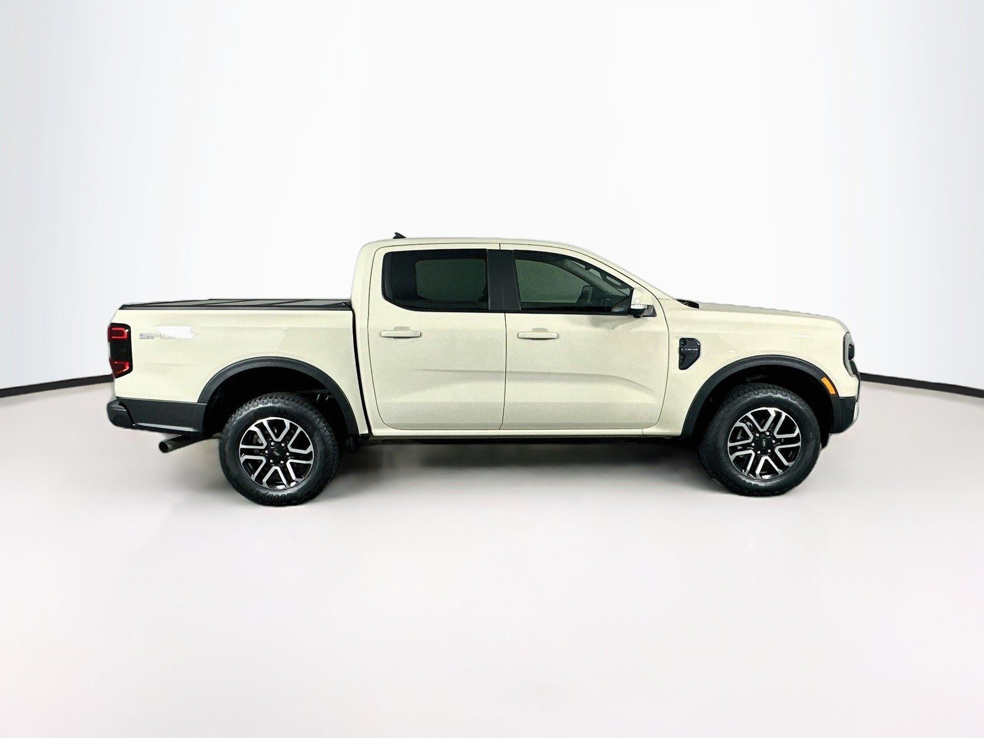 Used 2025 Ford Ranger Lariat RWD image 10