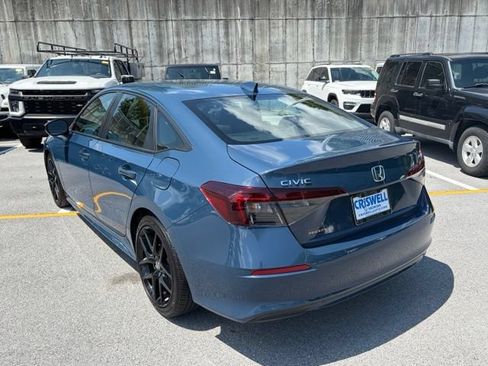 Used 2025 Honda Civic Sport image 3