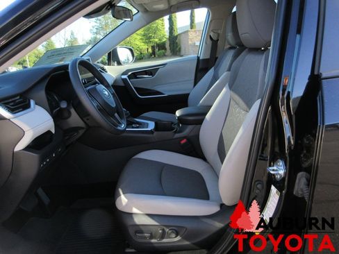 Certified 2025 Toyota RAV4 XLE w/ Convenience Package image 12