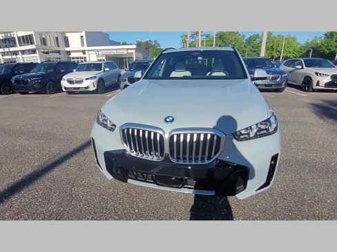 New 2025 BMW X5 xDrive50e w/ M Sport Package image 19