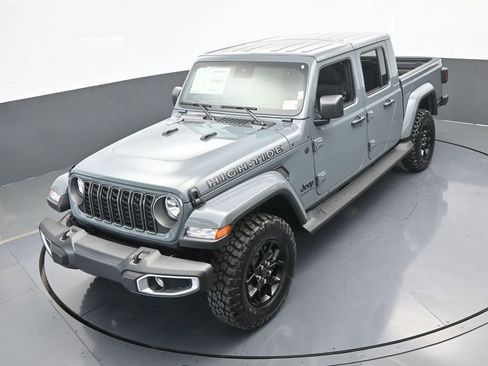 Used 2025 Jeep Gladiator Sport AWD/4WD image 47