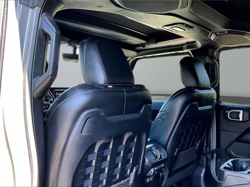 Used 2021 Jeep Wrangler Unlimited Rubicon AWD/4WD image 18