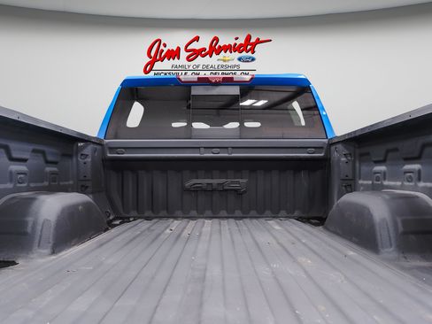 Used 2023 GMC Sierra 1500 AT4 w/ Technology Package AWD/4WD image 40