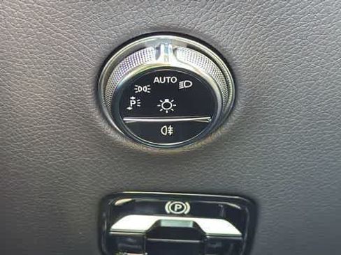 Certified 2026 Mercedes-Benz GLC 300 4MATIC image 18
