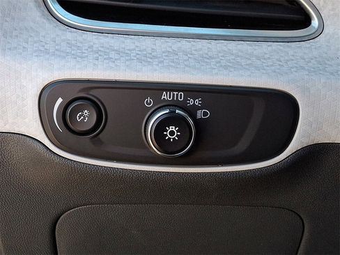 Certified 2020 Chevrolet Bolt Premier w/ Infotainment Package image 30