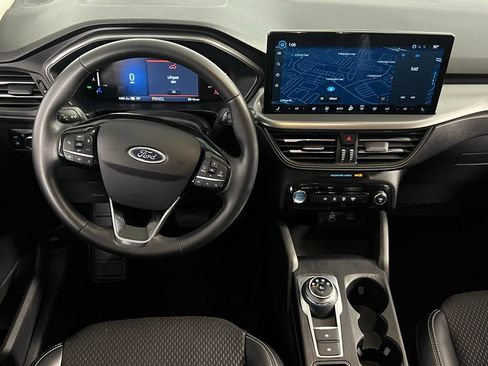 Used 2025 Ford Escape SE image 14