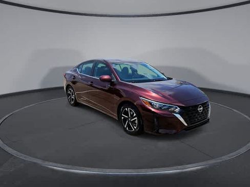 Used 2024 Nissan Sentra SV FWD image 2