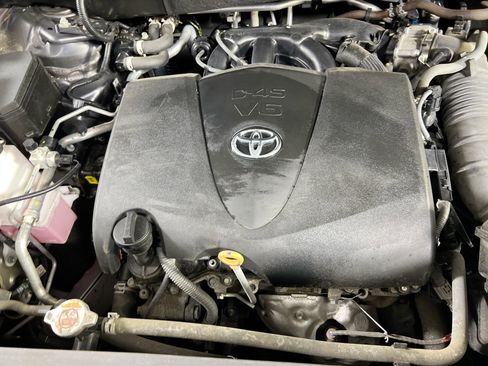 Used 2022 Toyota Highlander XLE image 31