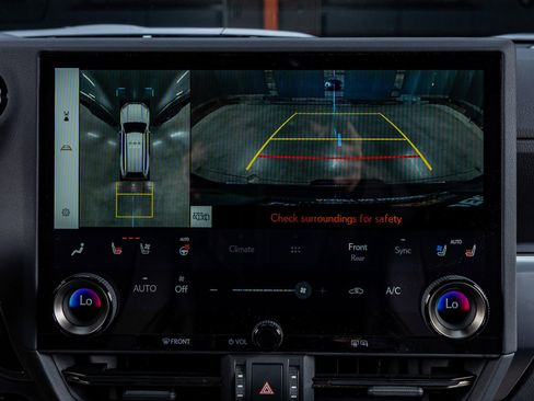 Used 2025 Lexus GX 550 w/ Cold Area Package image 26