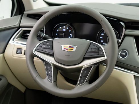 New 2026 Cadillac XT5 Premium Luxury AWD/4WD image 10